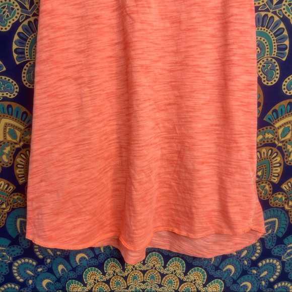 🦋5/20$🦋 Mossimo tangerine orange tank top - Picture 3 of 9